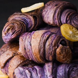 Berry croissant